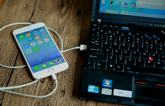 火山发短信：揭秘火山喷发背后的神秘信