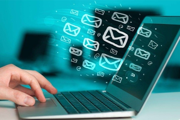 <b>最意外意外的短信：揭秘生活中的那些惊喜瞬间</b>